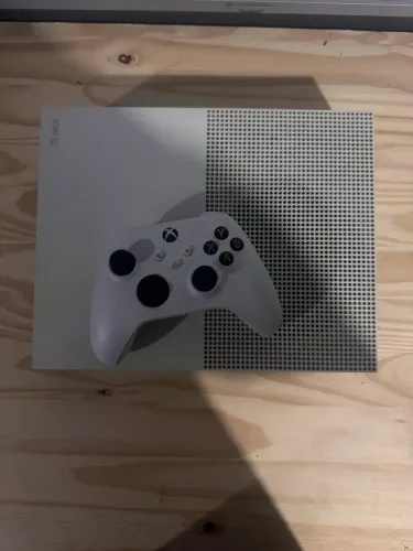 Xbox One S