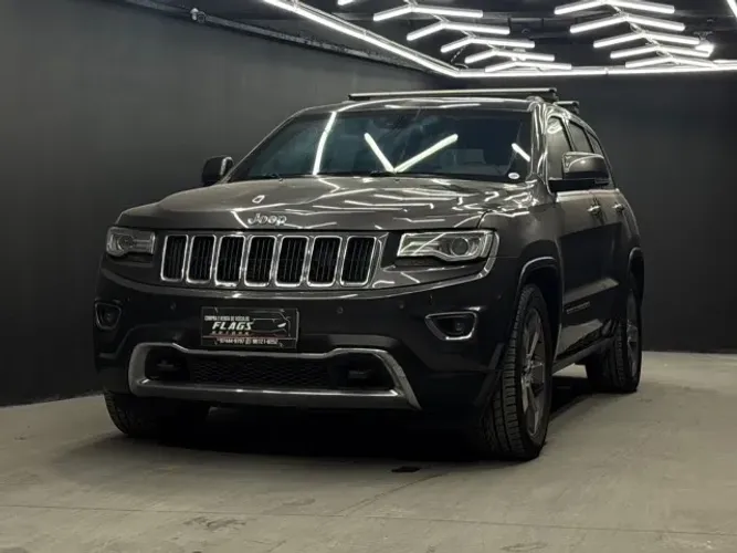 Jeep Grand Cherokee Limited 3.0 TB Dies. AUT 2015