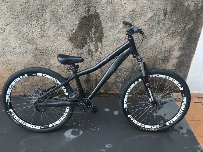 Bicicleta gios FRS 2011