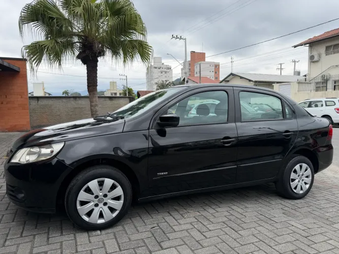 Volkswagen Voyage 1.0/1.0 City MI Total Flex 8V 4P 2011