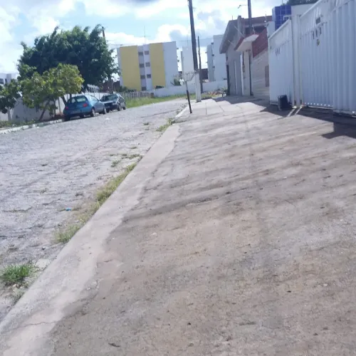 Vende-se apartamento ao lado da comunidade doce mãe de Deus 