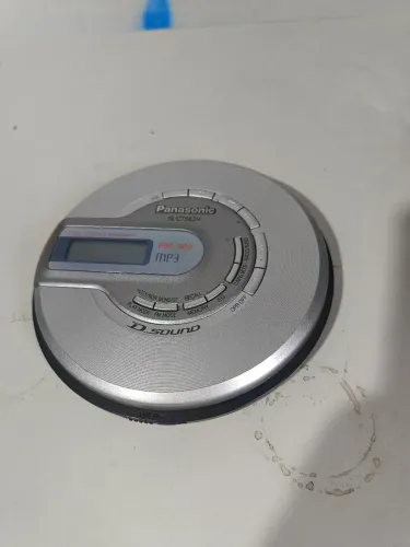 Discman Panasonic não liga
