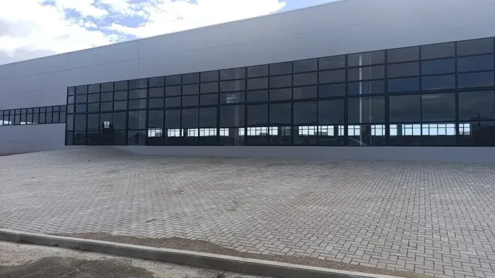 Aluguel de Galpão de Alto Padrão - Frente para a BR-101, Palhoça - SC