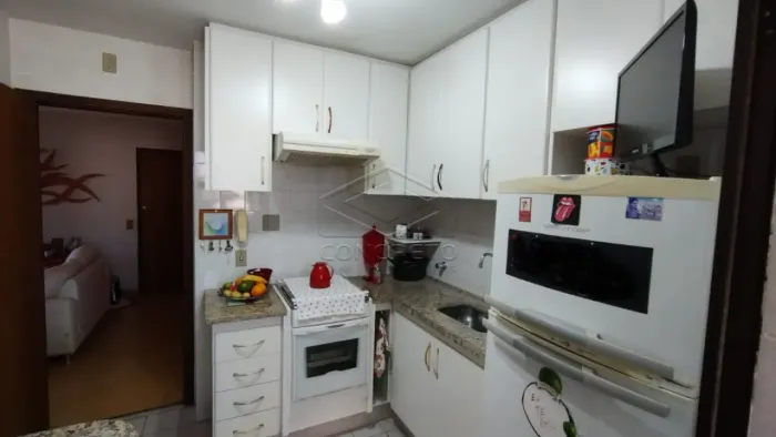 Apartamento à venda no Condomínio Trianon - 90m² | Localização Premium em Bauru