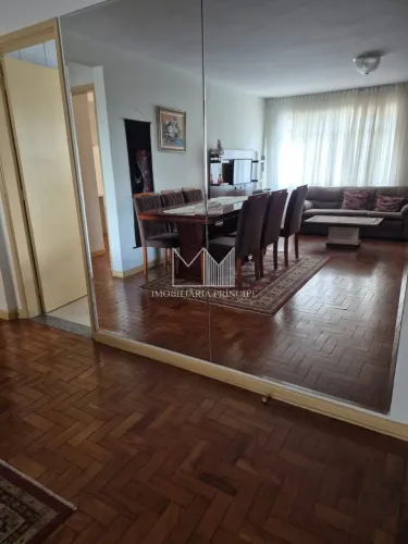 Apartamento à venda na Aclimação, SP