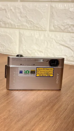 Sony cybershot T900