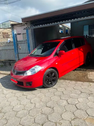 Nissan Tiida SL 1.8/1.8 Flex 16V Mec. 2013