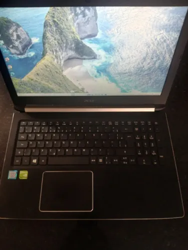 Note. ACER -NOVÍSSIMO -Core I7 -7500U -8Gb RAM -Video -2Gb -SSD -240Gb +Externo -1 TB