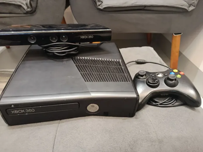 Xbox 360 desbloqueado rgh com kinect e 6 jogos baixados