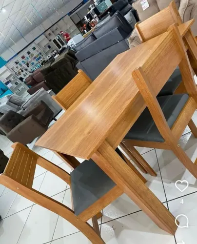 Mesa para cozinha com 4 cadeiras (produto novo de loja)<br>