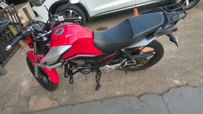 Vende ser moto