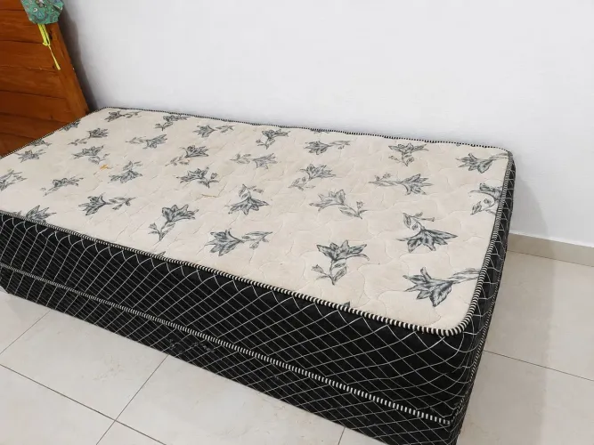 Cama Box solteiro molas