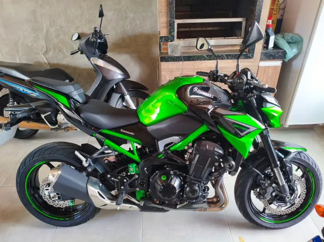 Kawasaki Z900 Z-900 2022 Impecável moto extra pouco rodada