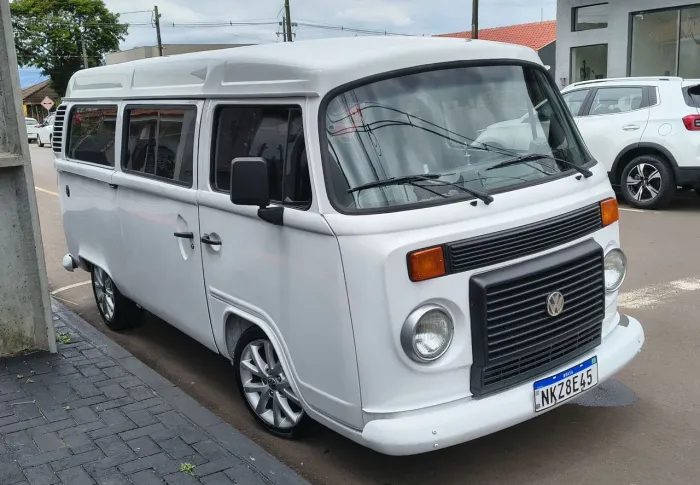 Volkswagen Kombi Standard 1.4 MI Total Flex 8V 2009