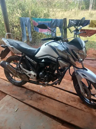 Moto boa sem nada pra fazer documentação em dias