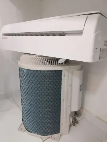 Vendo ar condicionado. Facilito no cartão de crédito