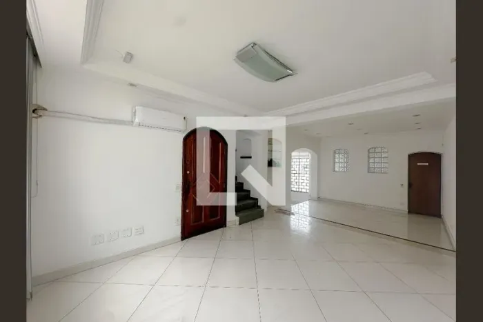 Casa à Venda - Vila Romana, 5 Quartos, 300 m2