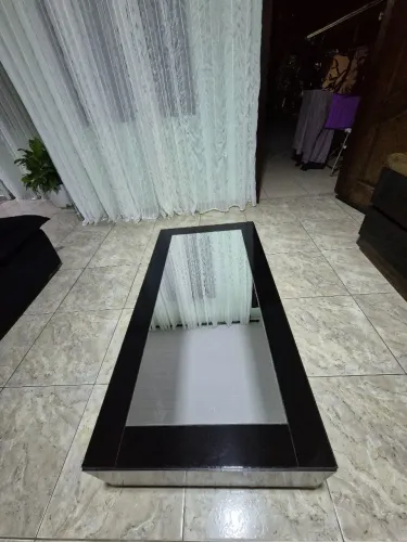 Mesa de centro espelhada 