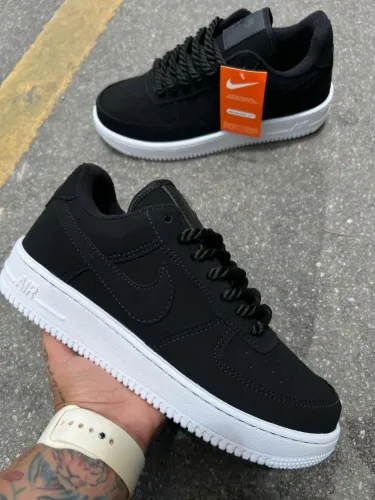 Tênis Nike Air Force 1 Low Black Suede & White | Estilo Lendário De Camurça