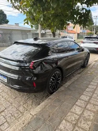 Zeekr 001 Flagship Flagship (elétrico) 2025