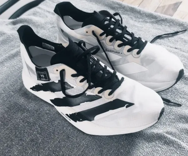 Tênis Adidas