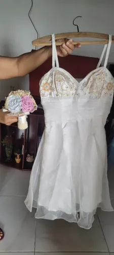 Vestido de noiva perfeito 100.00 reais contato *ou zap