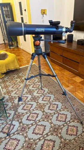 Vendo Telescópio Celestron Astromaster 102