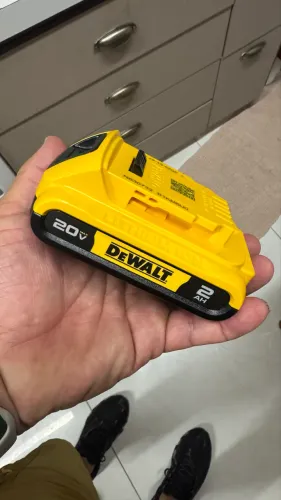 DeWALT bateria 20v 2Ah - nova e original