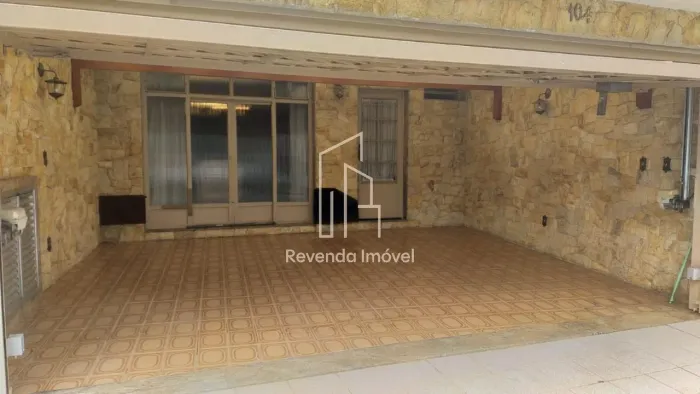 Imperdível Casa à Venda em São Paulo - 3 Quartos, 2 Suítes, 3 Banheiros, 3 Vagas de Garage