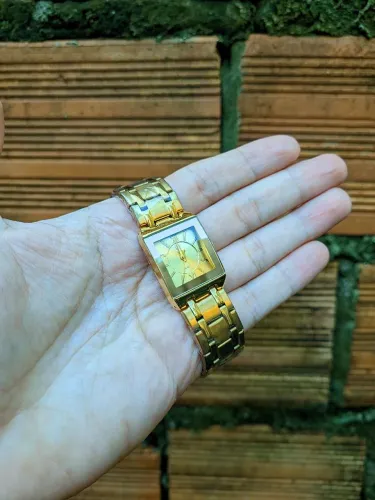 Relógio Feminino Dourado Luxo Pulseira Metálica Elegante