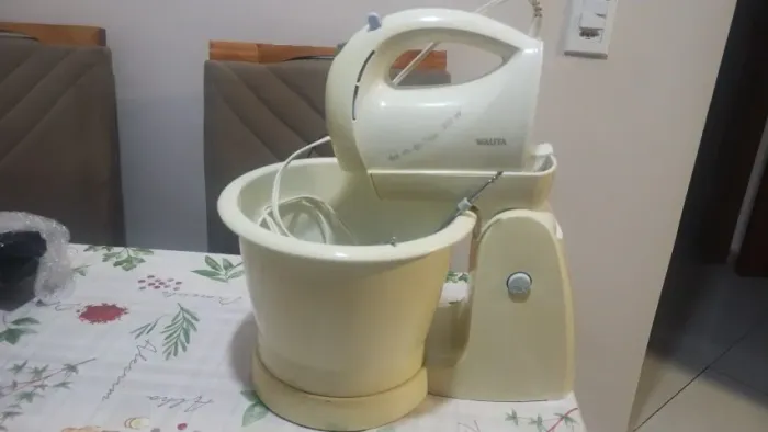 Batedeira Philips Walita