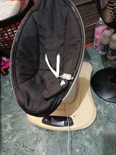 Cadeira de balanço eletrônica