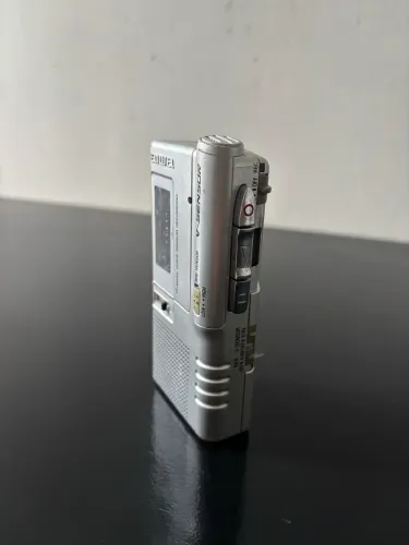 Gravador de Voz Aiwa TP-M340 Vintage Microcassete Voice Sensor