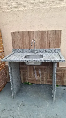 churrasqueira nova + pia de granito nunca utilizada