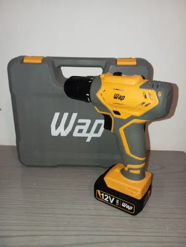 Wap Parafusadeira/Furadeira 12v + maleta e acessórios 