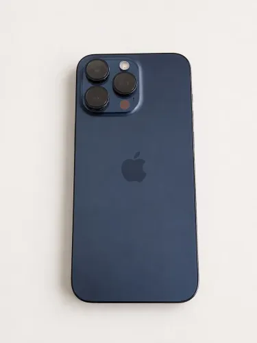 IPhone 15 pro max 256gb azul titanium