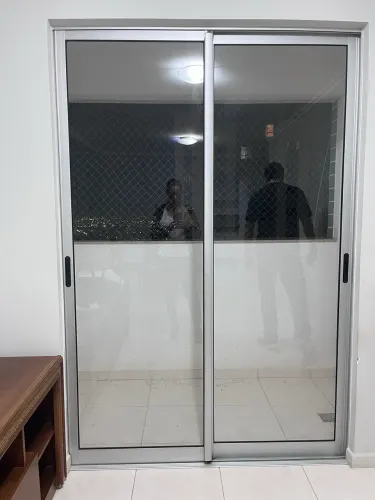 Porta de correr tipo balcão c/ duas folhas - completa com portal