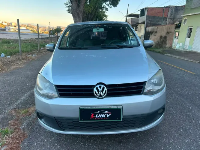 Volkswagen Fox 1.6 MI Total Flex 8V 5P 2012