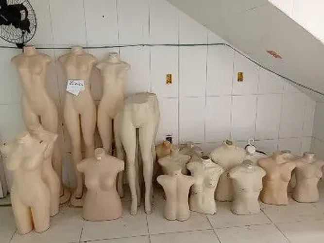 Manequins