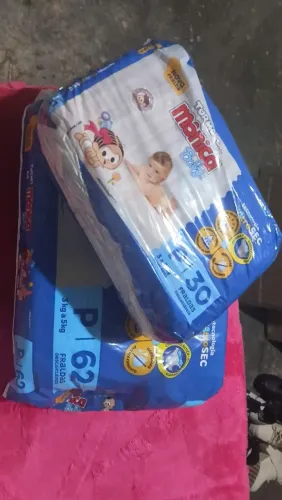 Vendo pacotes de fraldas novos