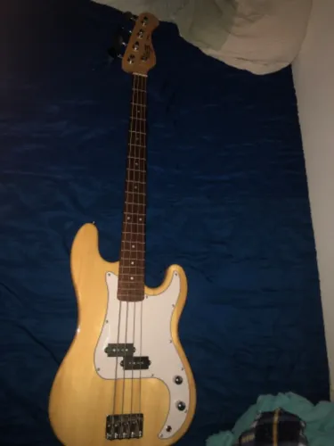 Contrabaixo P/bass Seven SPB-47 NAT 4c Com bag