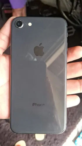 iPhone 8
