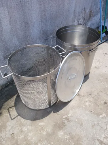 Tacho inox com escorredor de inox