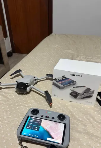 Drone DJI MINI 3 C Controle com tela NOVISSIMO