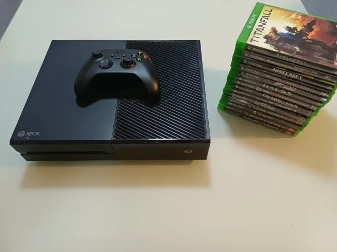 Xbox one fat 1tb no 14 jogos