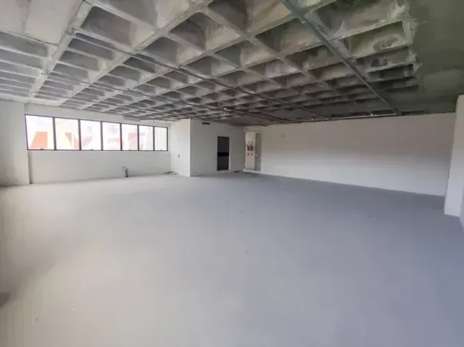 Imóvel para venda tem 156 metros quadrados em João Paulo - Florianópolis - SC