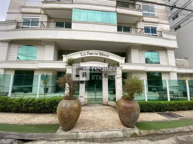 Apartamento 3 suítes no bairro Pedra Branca, Palhoça