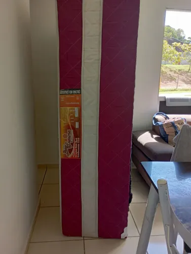 Vendo cama box semi nova,casal, telefone *10