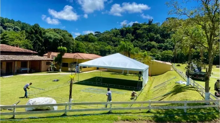 Vendo tenda piramidal 10x10