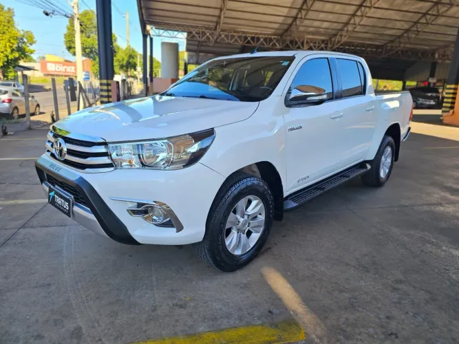 Toyota Hilux CD SRV 4X2 2.7 Flex 16V Aut. 2017